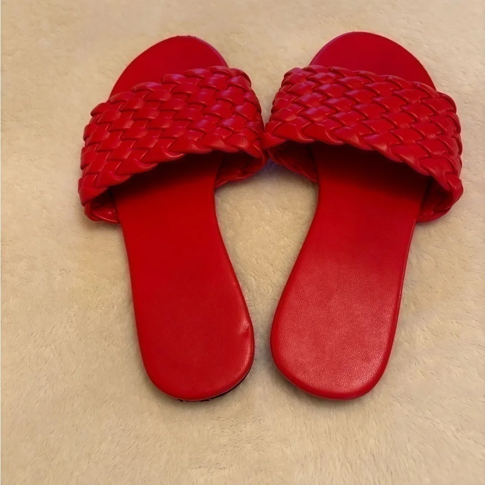 FIRE ENGINE RED BRAIDED WOMENS SLIDES SZ 40
